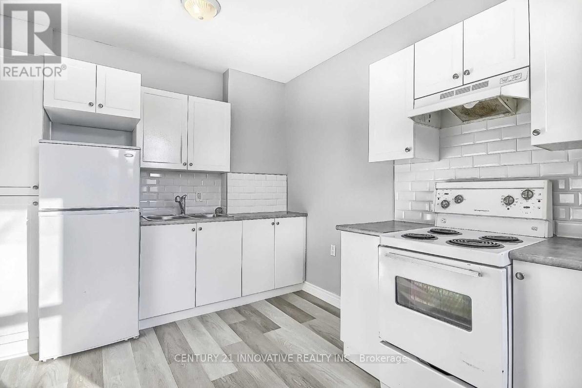 211 Albert Street, Oshawa (Central), Ontario  L1H 4R6 - Photo 10 - E12901112