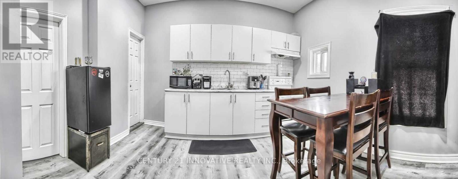 211 Albert Street, Oshawa (Central), Ontario  L1H 4R6 - Photo 11 - E12901112