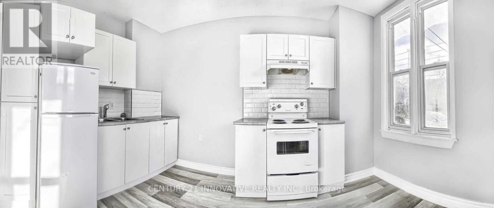 211 Albert Street, Oshawa (Central), Ontario  L1H 4R6 - Photo 2 - E12901112