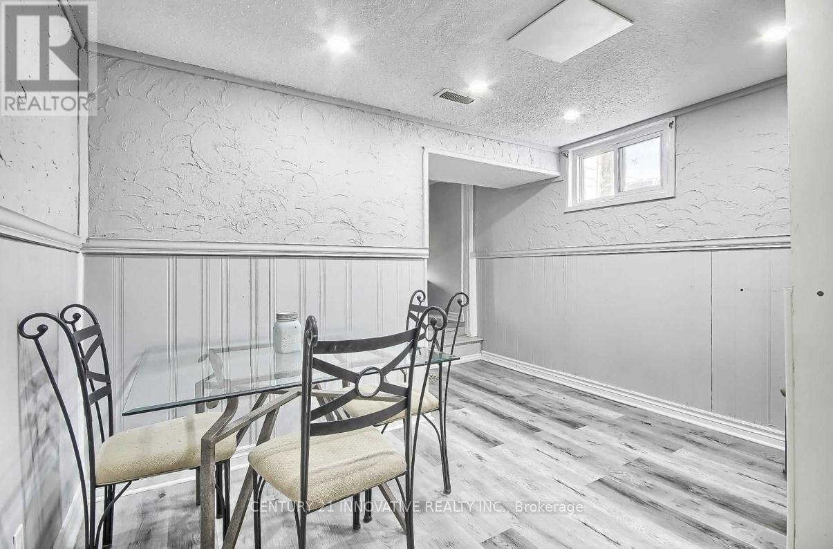 211 Albert Street, Oshawa (Central), Ontario  L1H 4R6 - Photo 8 - E12901112