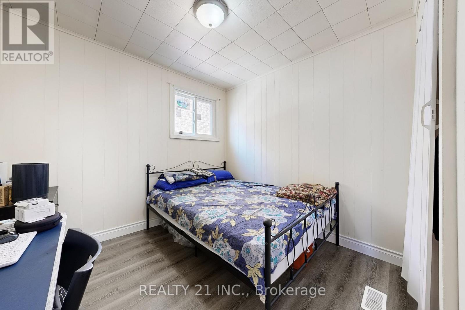 125 S Woodrow Boulevard, Toronto, Ontario  M1N 3L8 - Photo 17 - E12901168