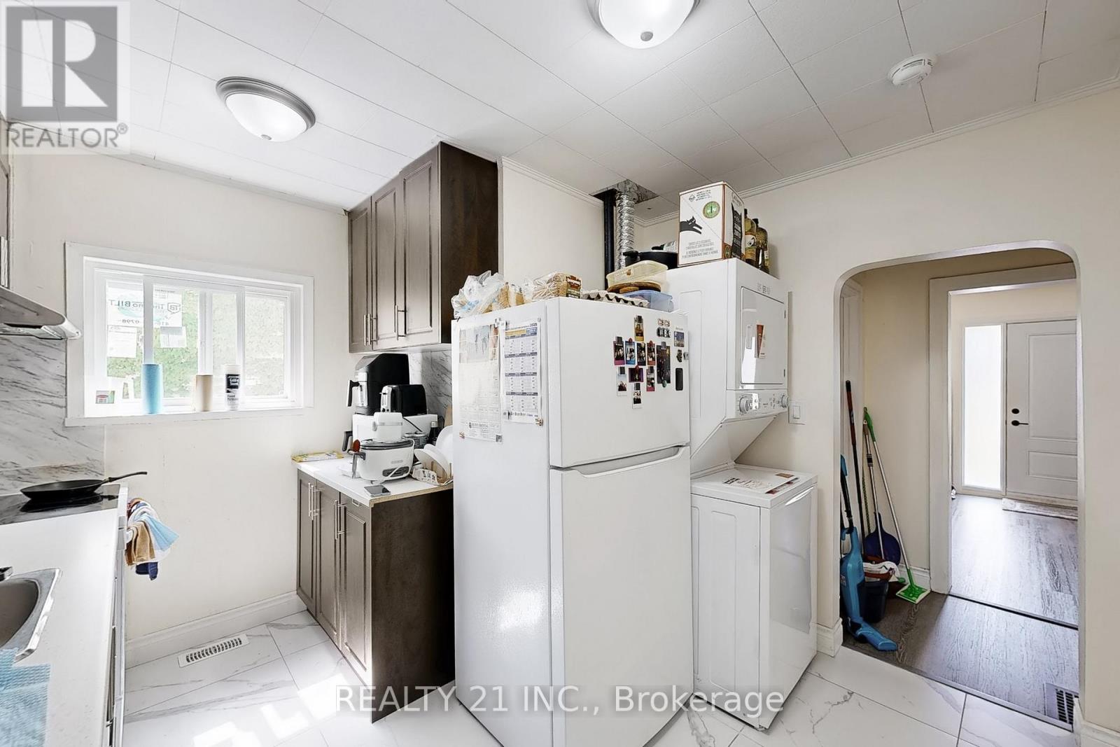 125 S Woodrow Boulevard, Toronto, Ontario  M1N 3L8 - Photo 9 - E12901168