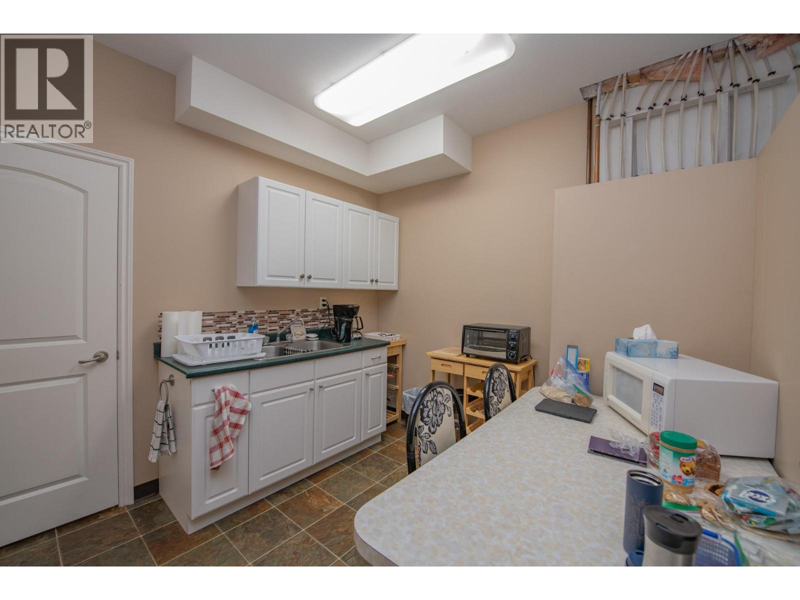 1710 6 Highway, Nakusp, British Columbia  V0G 1R1 - Photo 35 - 10357695