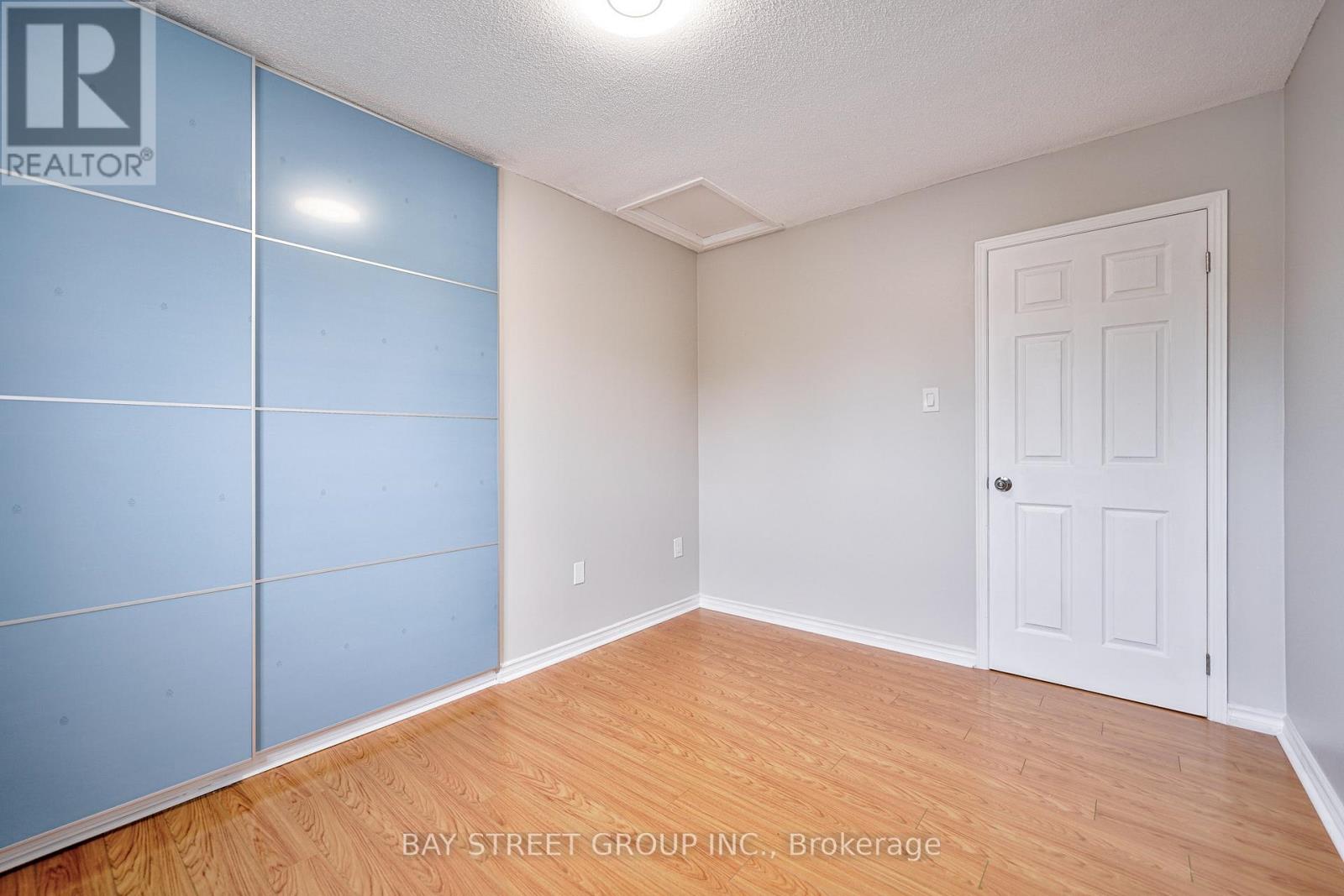 596 Constellation Drive, Mississauga (Hurontario), Ontario  L5R 2X3 - Photo 28 - W12901084