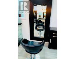 5-CHAIR#1 - 17335 YONGE STREET, Newmarket, Ontario