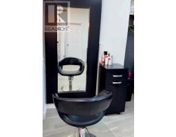 5-CHAIR #2 - 17335 YONGE STREET, Newmarket, Ontario