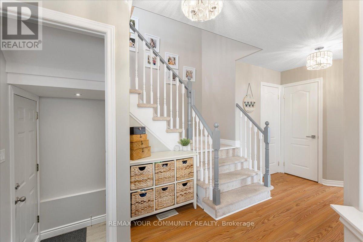 65 Smith Street, Bradford West Gwillimbury (Bradford), Ontario  L3Z 3Z1 - Photo 15 - N12901146