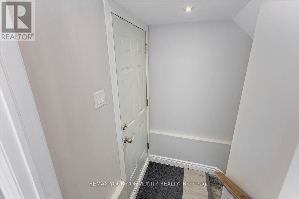 65 Smith Street, Bradford West Gwillimbury (Bradford), Ontario  L3Z 3Z1 - Photo 35 - N12901146
