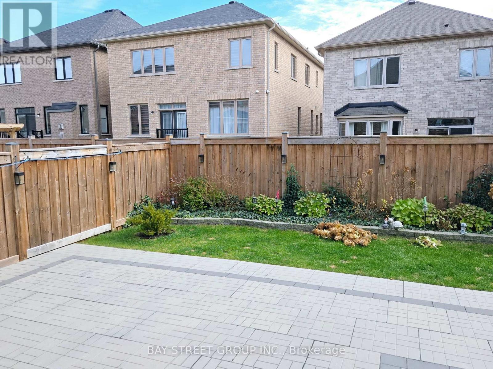 404 Baker Hill Boulevard, Whitchurch-Stouffville, Ontario  L4A 4P4 - Photo 17 - N12901202