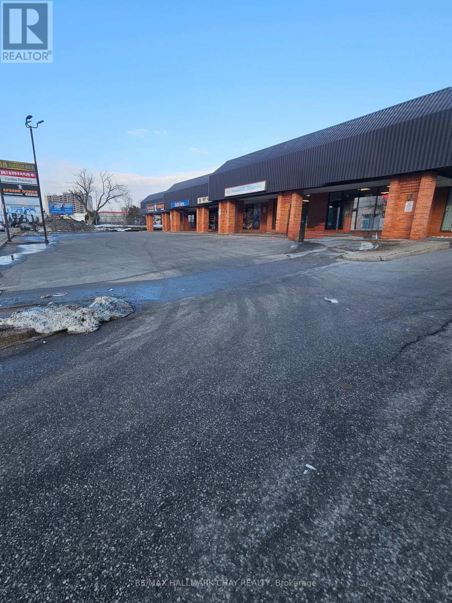 1B - 18 CUNDLES ROAD E, Barrie, Ontario