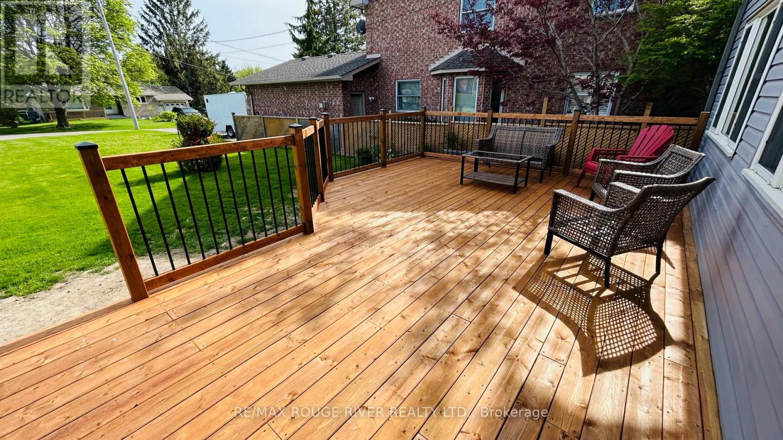 32 Andrew Street, Clarington, Ontario  L1B 1J3 - Photo 2 - E12803200