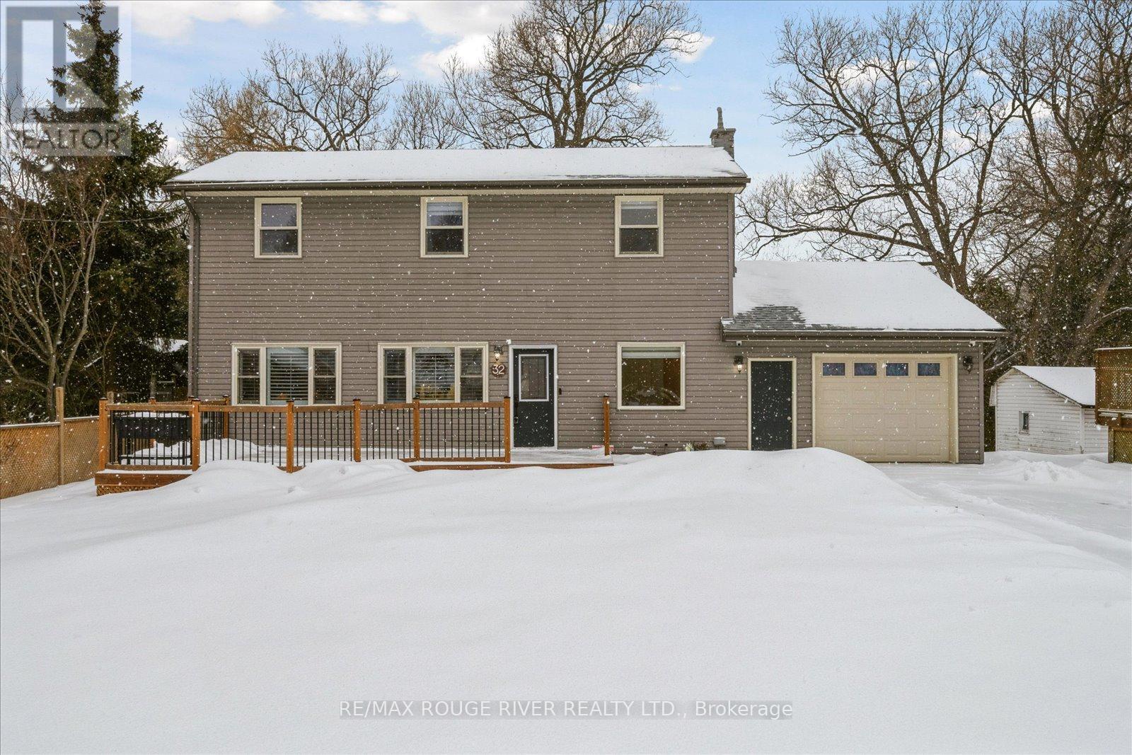 32 Andrew Street, Clarington, Ontario  L1B 1J3 - Photo 4 - E12803200