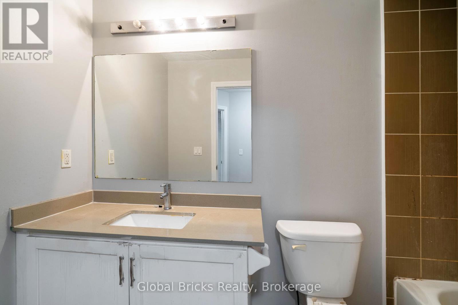 10 Dillon Drive, Brampton, Ontario  L6X 3B6 - Photo 19 - W12888120