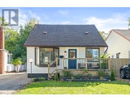 284 IVON AVENUE, Hamilton, Ontario