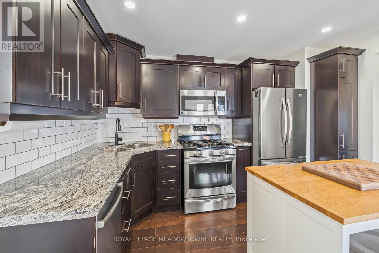 284 Ivon Avenue, Hamilton, Ontario  L8H 5T2 - Photo 11 - X12824602