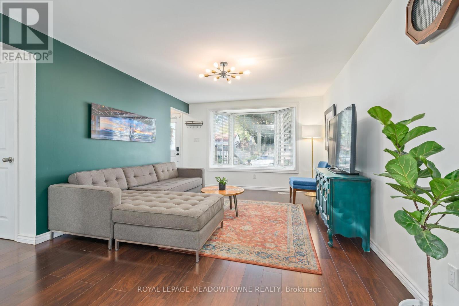 284 Ivon Avenue, Hamilton, Ontario  L8H 5T2 - Photo 6 - X12824602