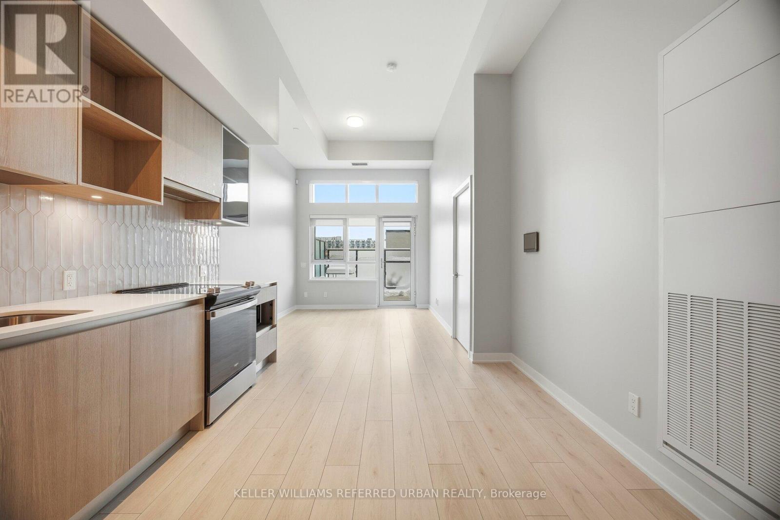 104 - 405 Dundas Street W, Oakville, Ontario  L6M 5P9 - Photo 6 - W12901010