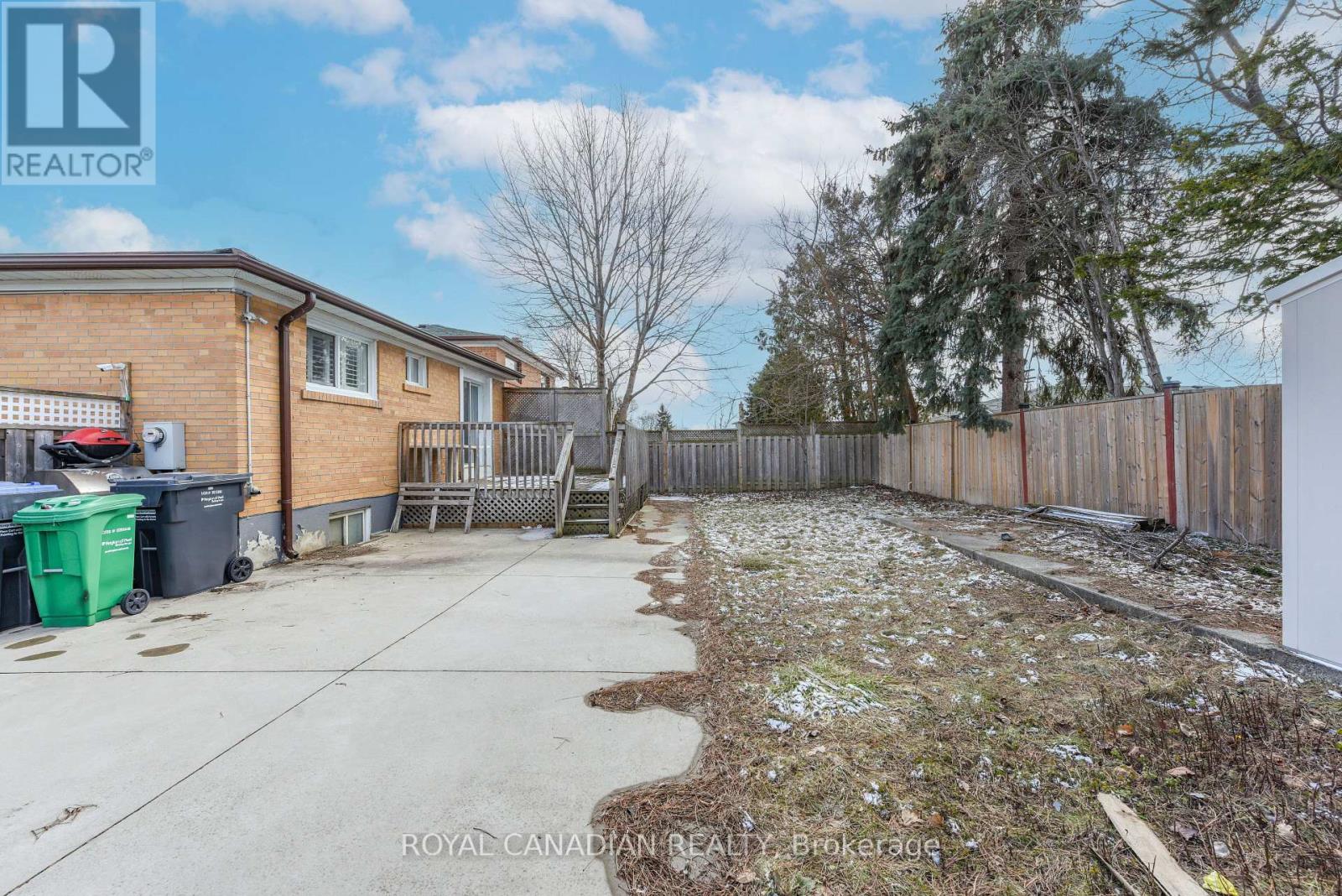 7566 Lockington Crescent, Mississauga (Malton), Ontario  L4T 2V5 - Photo 45 - W12901016