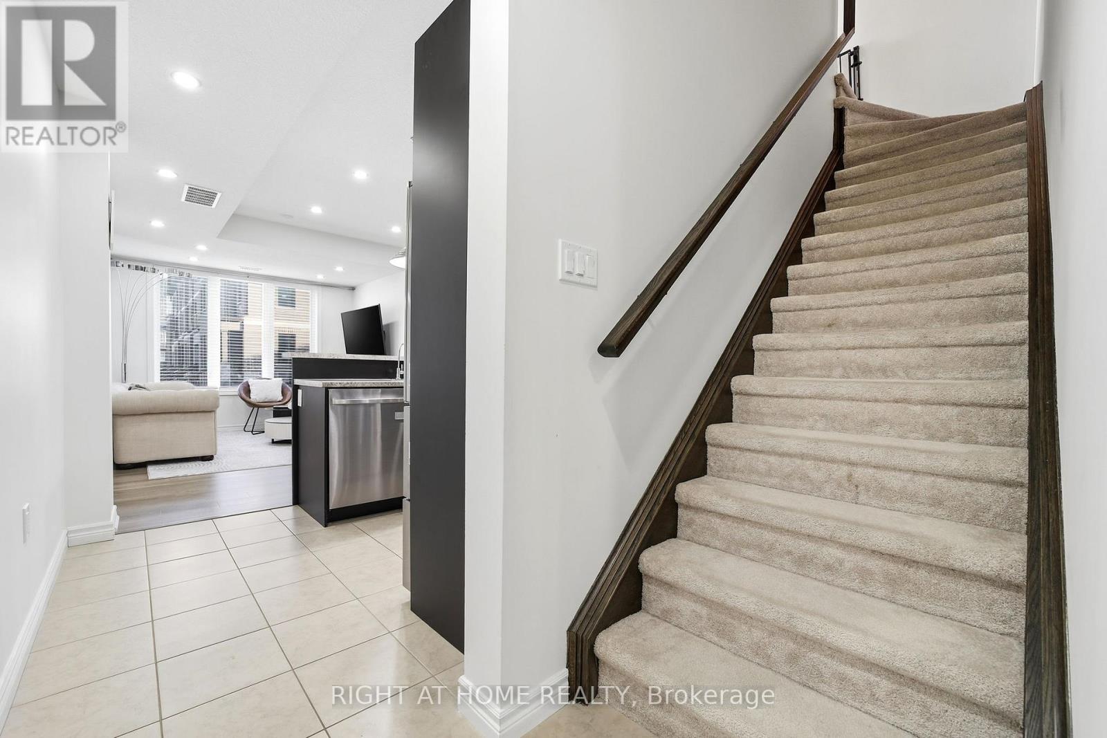 128 - 445 Ontario Street S, Milton, Ontario  L9T 9K4 - Photo 15 - W12901028