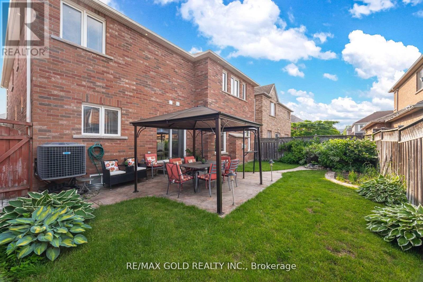 5 Summershade Street, Brampton, Ontario  L6P 2B9 - Photo 24 - W12901124