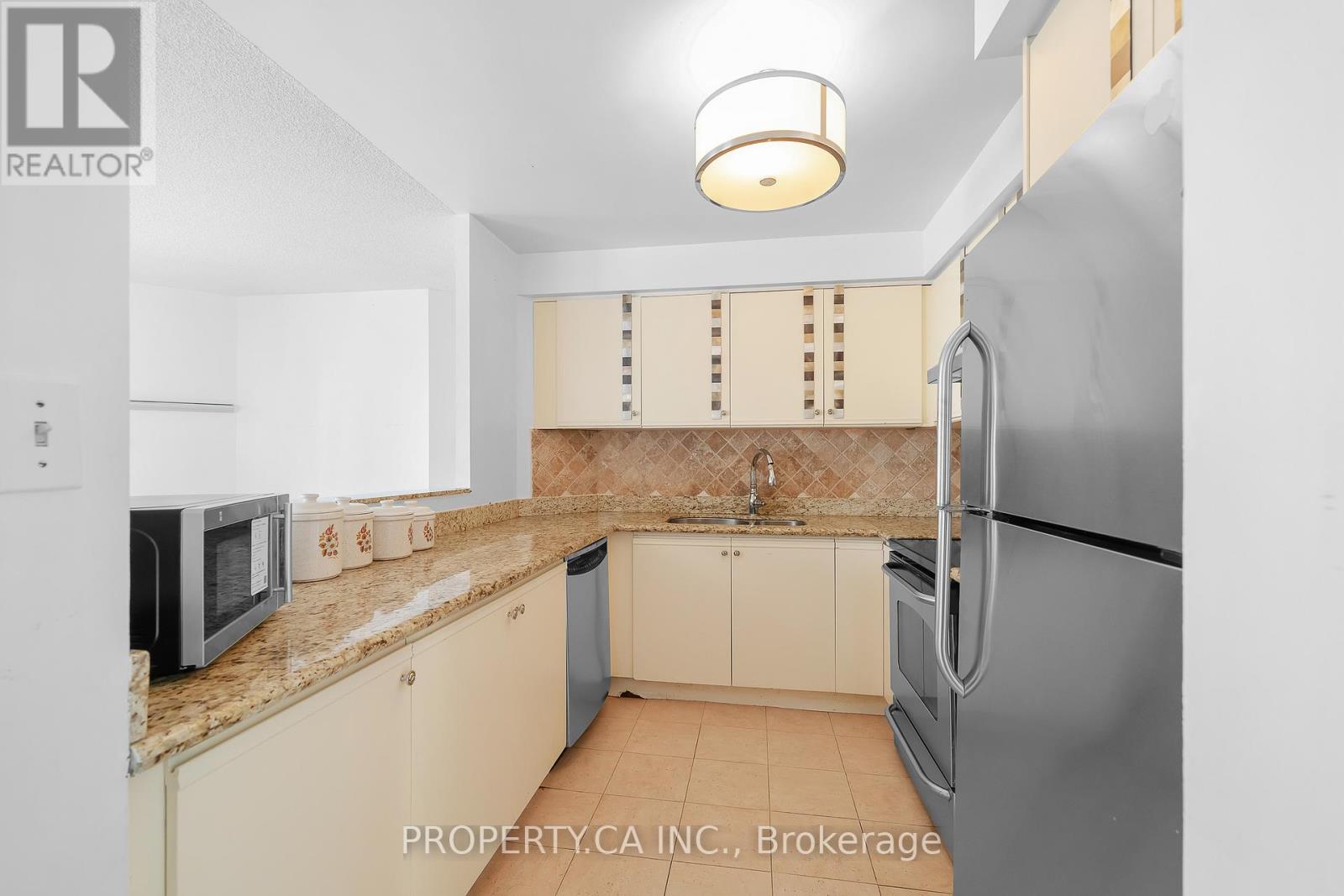 526 - 2267 Lake Shore Boulevard W, Toronto, Ontario  M8V 3X2 - Photo 13 - W12901140