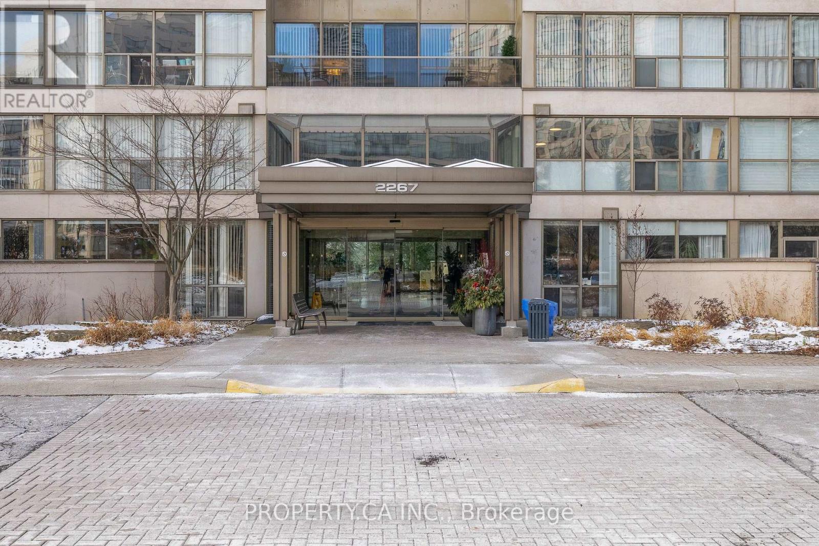 526 - 2267 Lake Shore Boulevard W, Toronto, Ontario  M8V 3X2 - Photo 2 - W12901140
