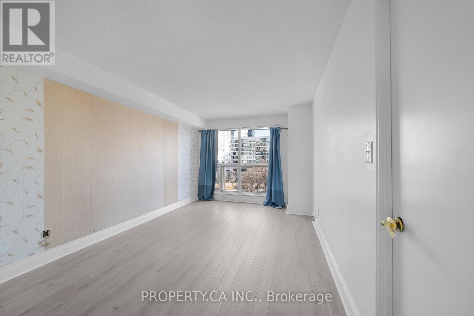 526 - 2267 Lake Shore Boulevard W, Toronto, Ontario  M8V 3X2 - Photo 23 - W12901140