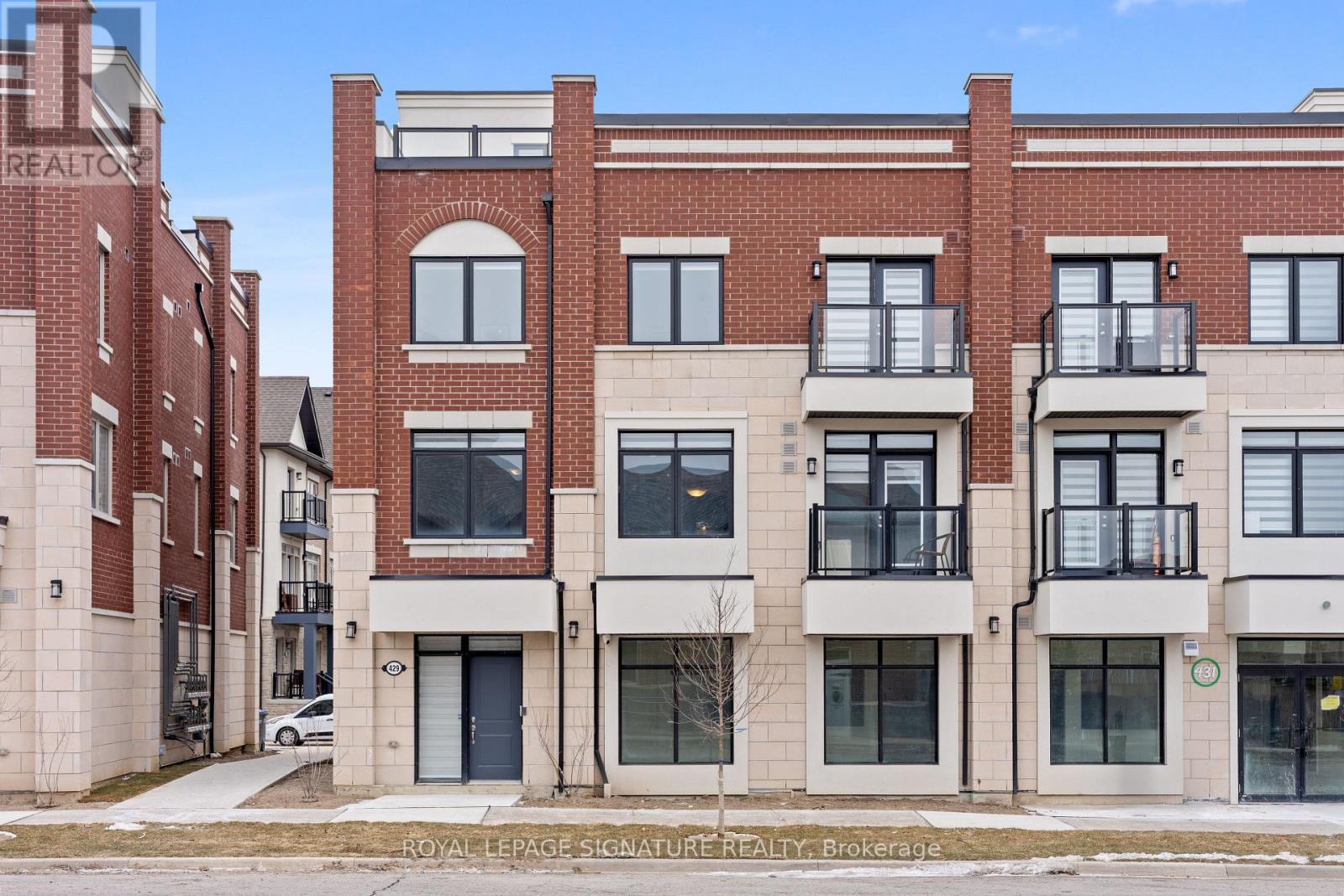 3 - 429 DOUGALL AVENUE W, caledon, Ontario