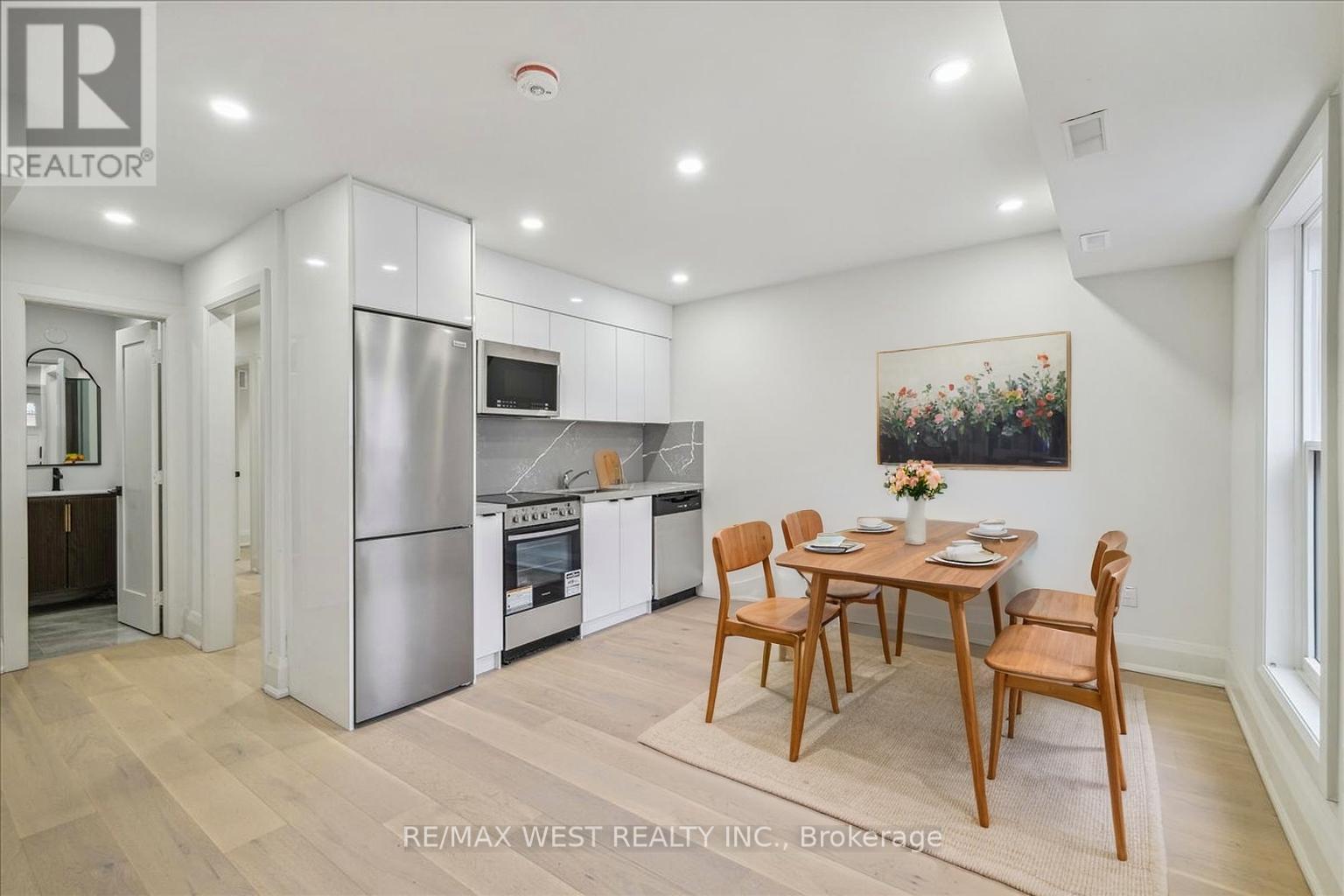 Main - 202 Perth Avenue, Toronto, Ontario  M6P 3K8 - Photo 2 - W12901178