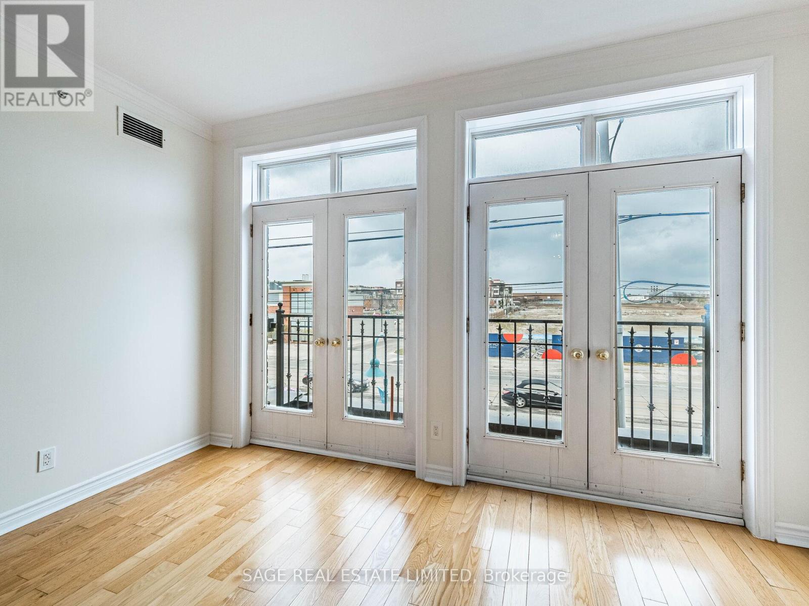 202 - 3531 Lake Shore Boulevard W, Toronto (Long Branch), Ontario  M8W 1P4 - Photo 26 - W12901192