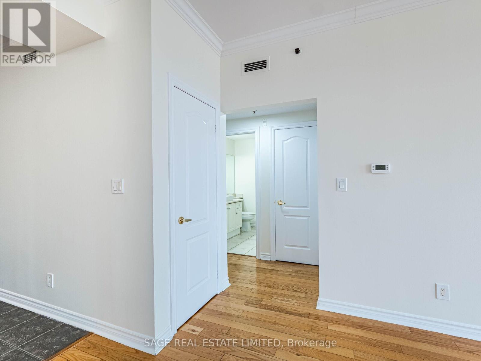 202 - 3531 Lake Shore Boulevard W, Toronto (Long Branch), Ontario  M8W 1P4 - Photo 28 - W12901192