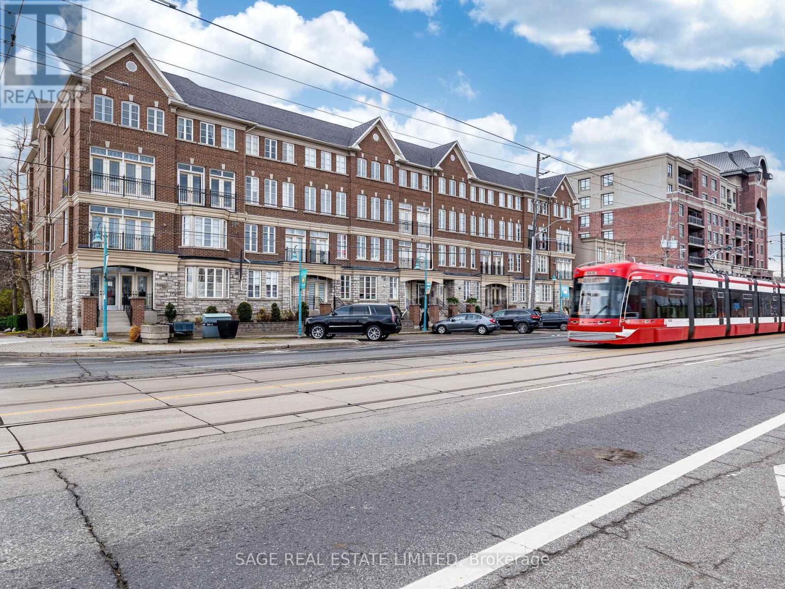 202 - 3531 Lake Shore Boulevard W, Toronto (Long Branch), Ontario  M8W 1P4 - Photo 4 - W12901192