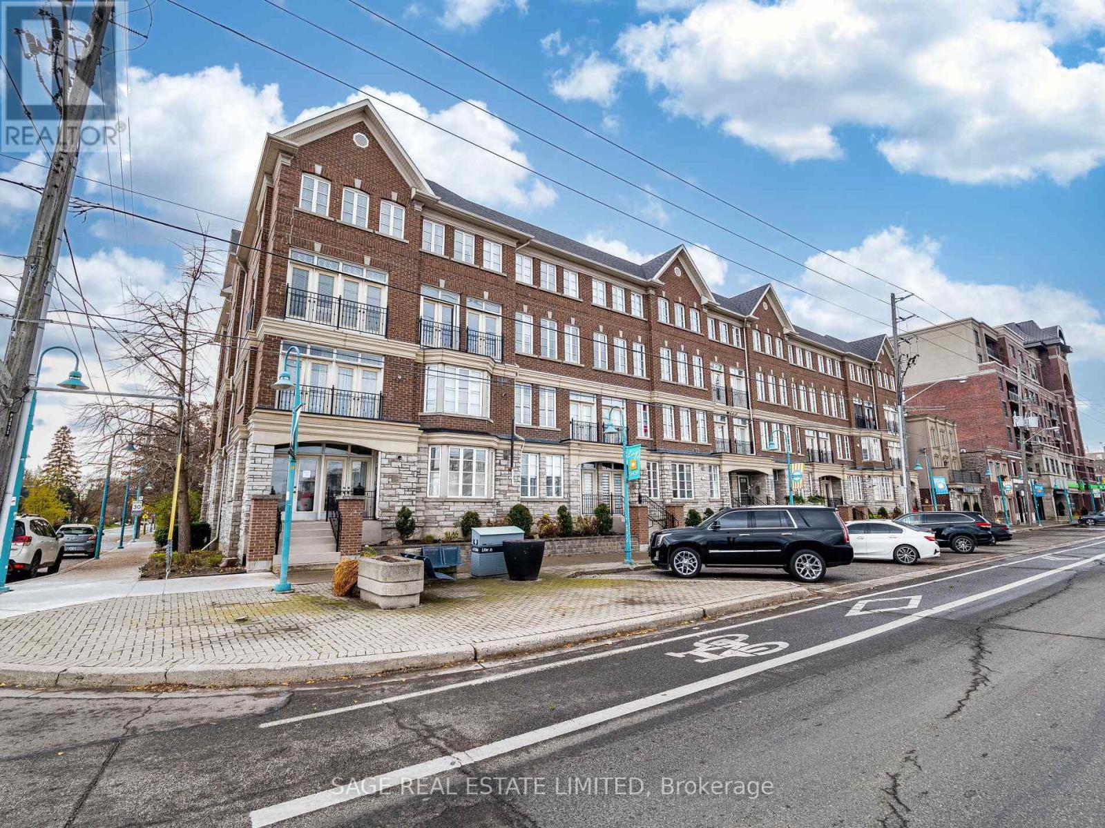 202 - 3531 Lake Shore Boulevard W, Toronto (Long Branch), Ontario  M8W 1P4 - Photo 5 - W12901192