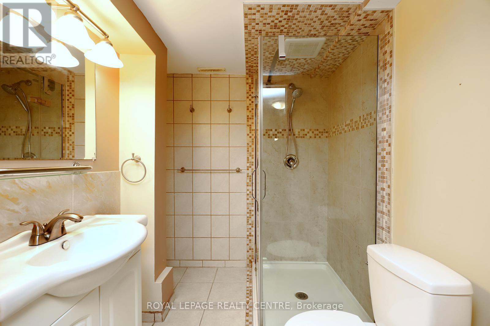 61 - 1214 Kirstie Court, Oakville, Ontario  L6H 5C8 - Photo 31 - W12901194