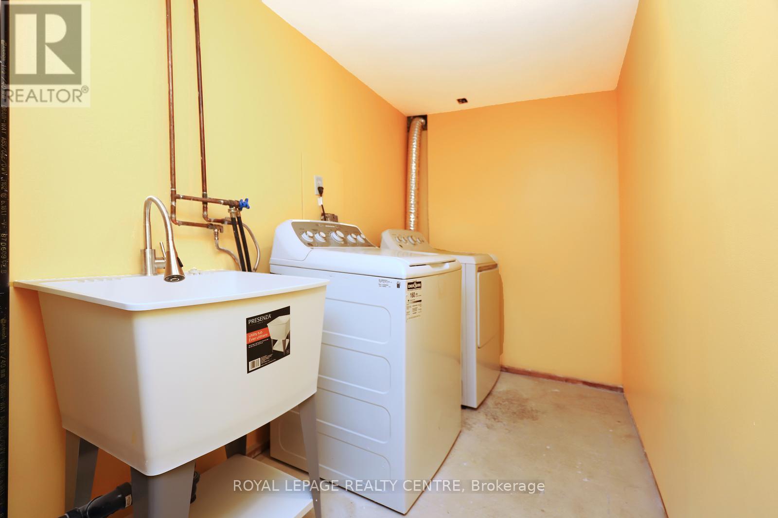 61 - 1214 Kirstie Court, Oakville, Ontario  L6H 5C8 - Photo 32 - W12901194