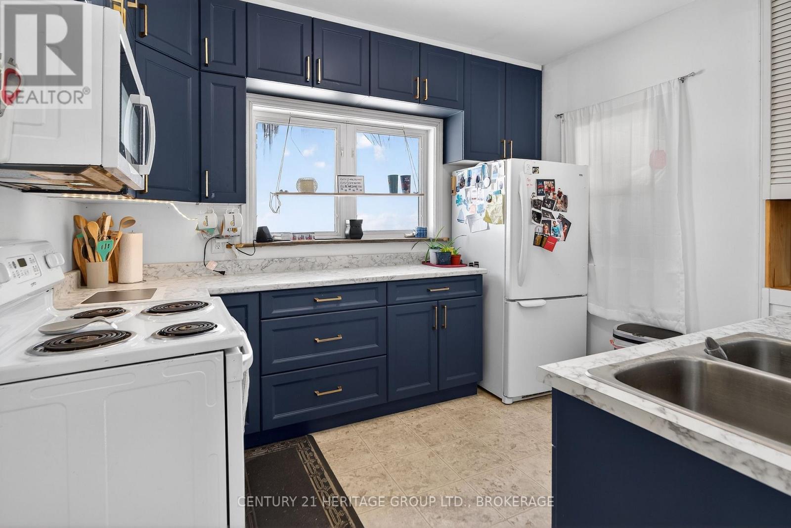 4089 Perth Road, Frontenac (Frontenac South), Ontario  K0X 1X0 - Photo 24 - X12900996