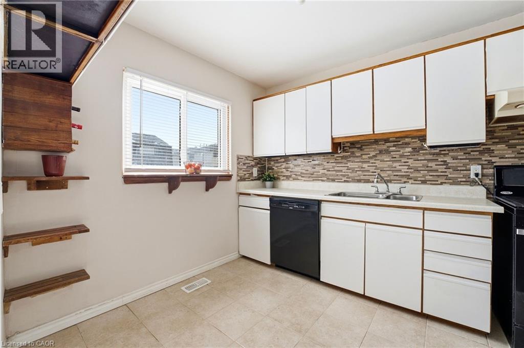 25 Garrow Drive Unit# 41, Hamilton, Ontario  L9C 2X2 - Photo 12 - 40813074