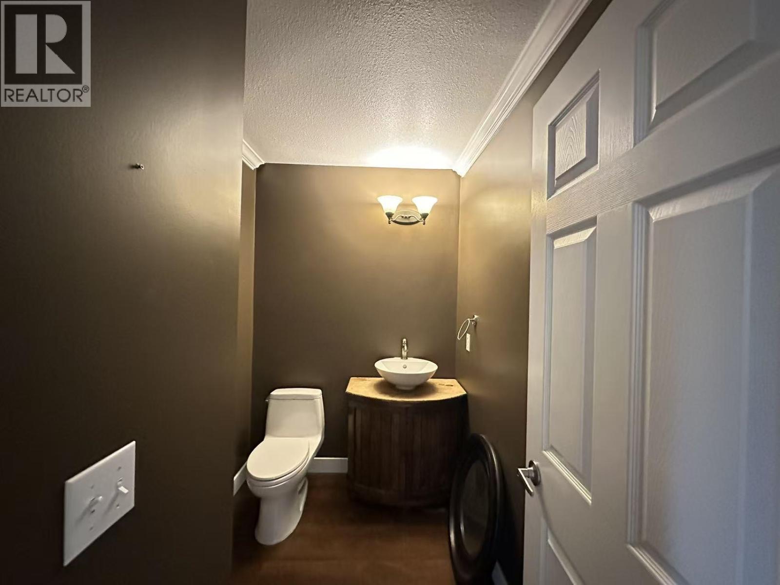 37 Deerwood Place, Port Moody, British Columbia  V3H 4X7 - Photo 4 - R3100354