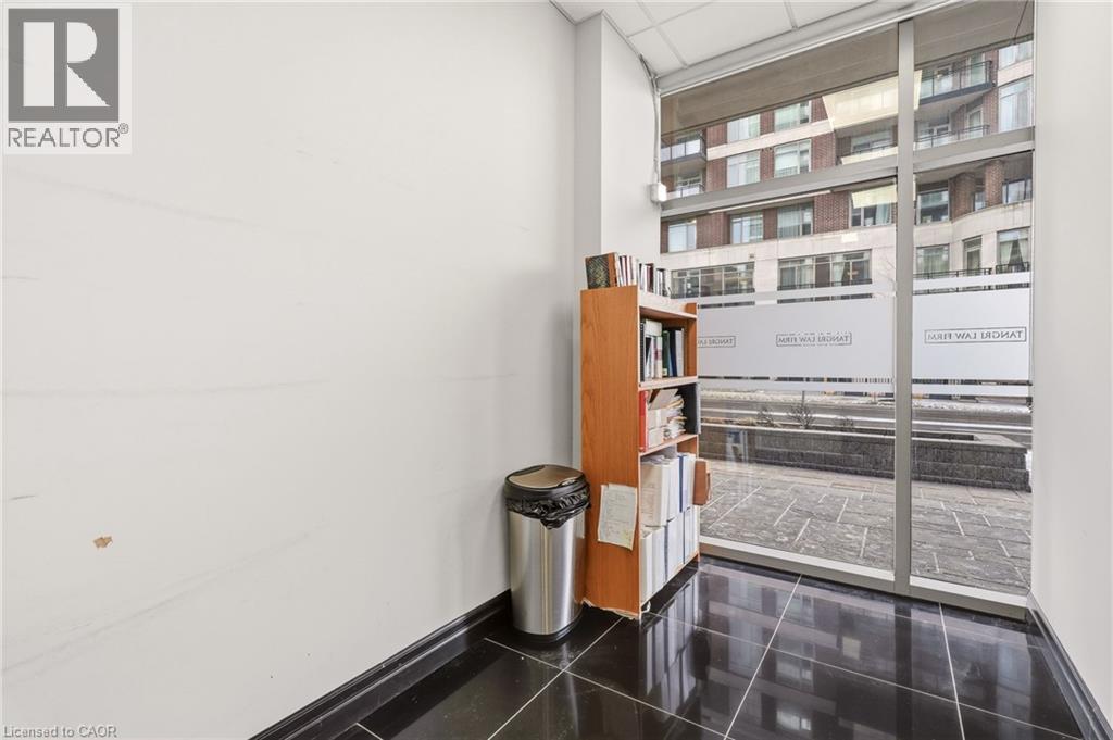 1940 Ironstone Drive Unit# 15, Burlington, Ontario L7L 0E4 - Photo 12 - 40813482