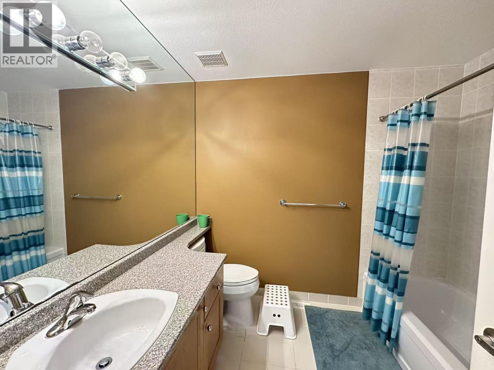 37 Deerwood Place, Port Moody, British Columbia  V3H 4X7 - Photo 8 - R3100354