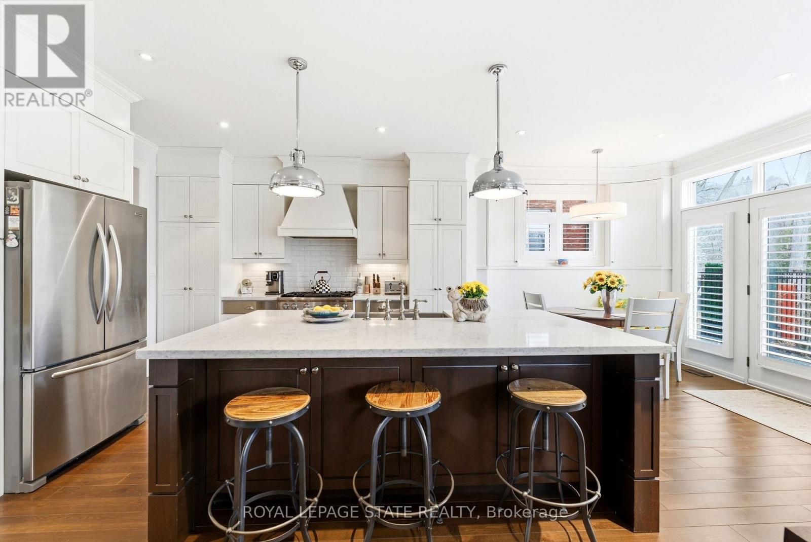 67 Alma Street, Hamilton, Ontario  L9H 2E3 - Photo 11 - X12901020