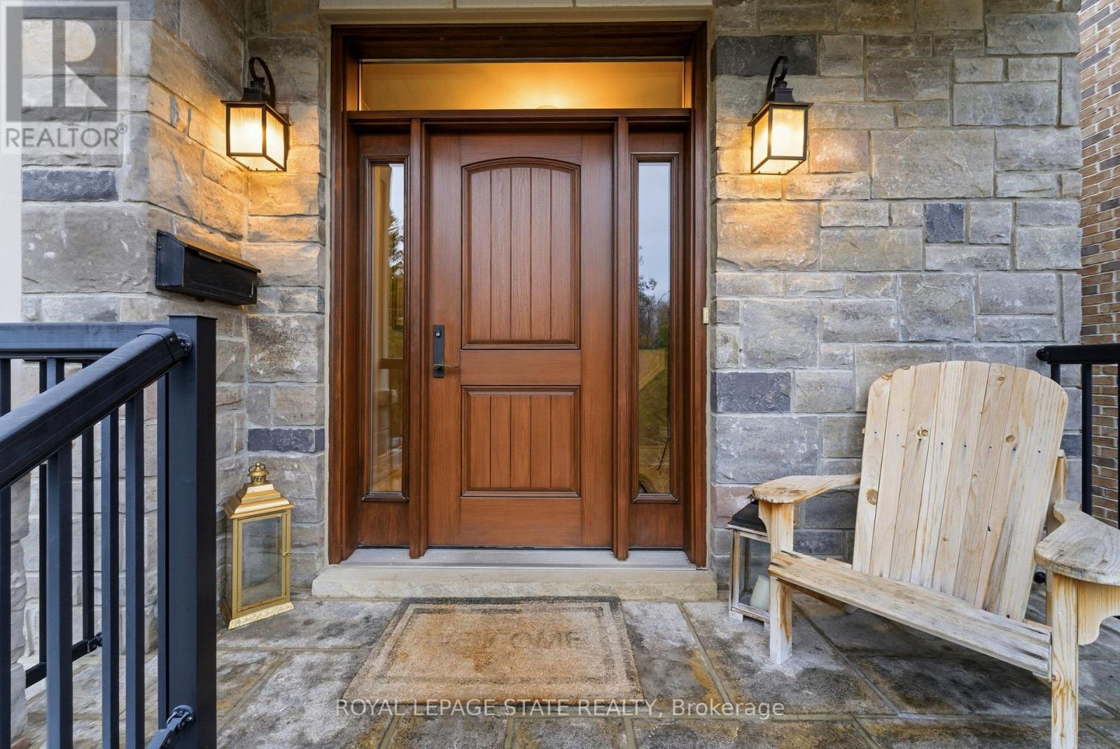 67 Alma Street, Hamilton, Ontario  L9H 2E3 - Photo 3 - X12901020