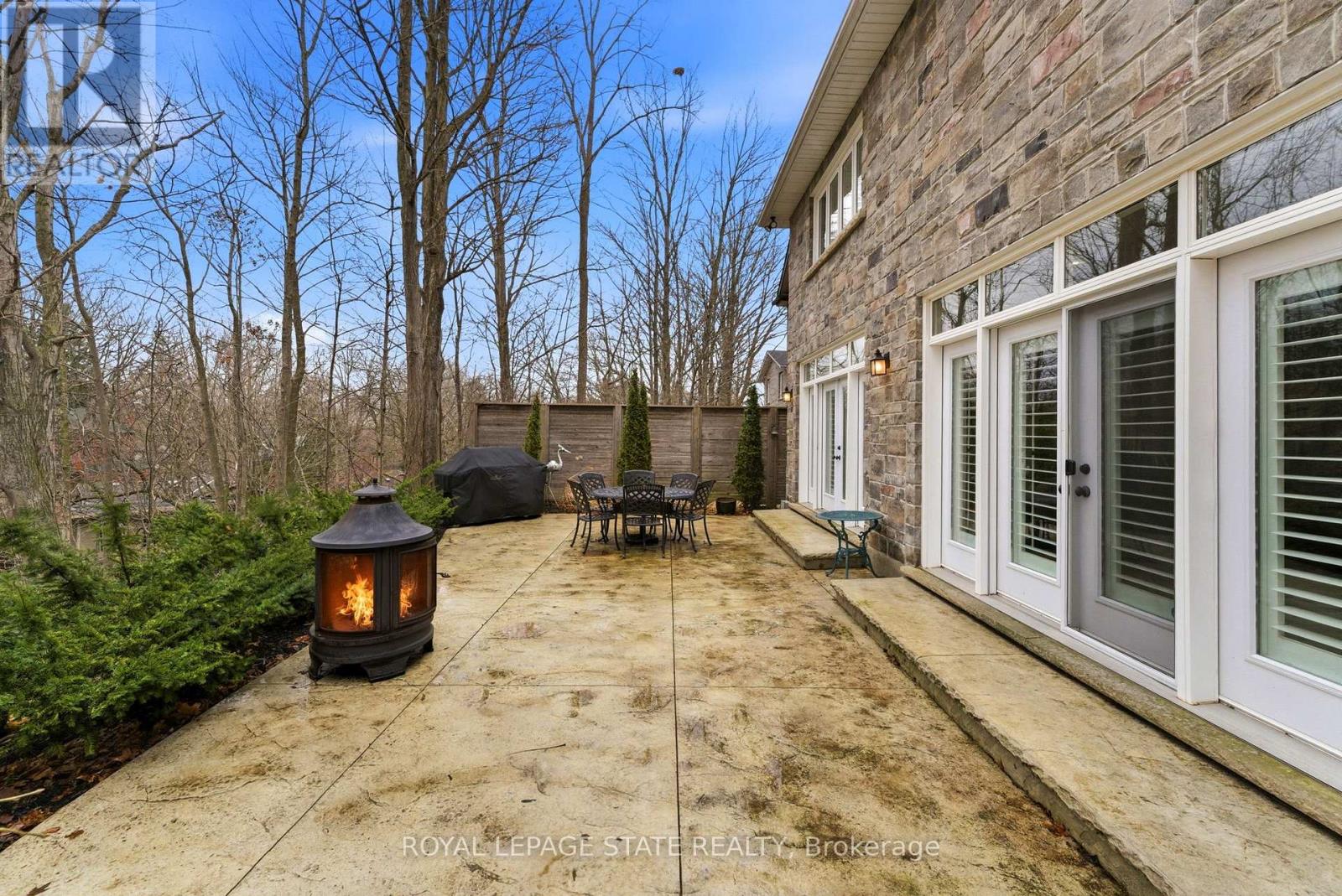 67 Alma Street, Hamilton, Ontario  L9H 2E3 - Photo 45 - X12901020