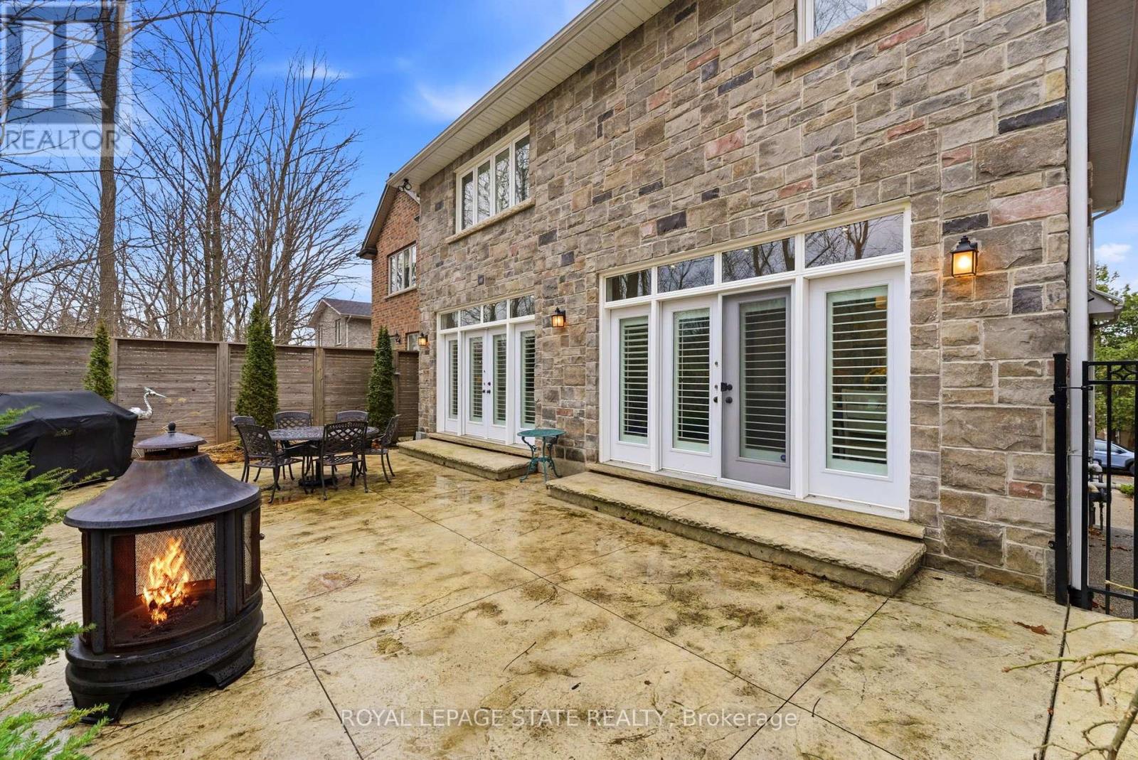 67 Alma Street, Hamilton, Ontario  L9H 2E3 - Photo 46 - X12901020