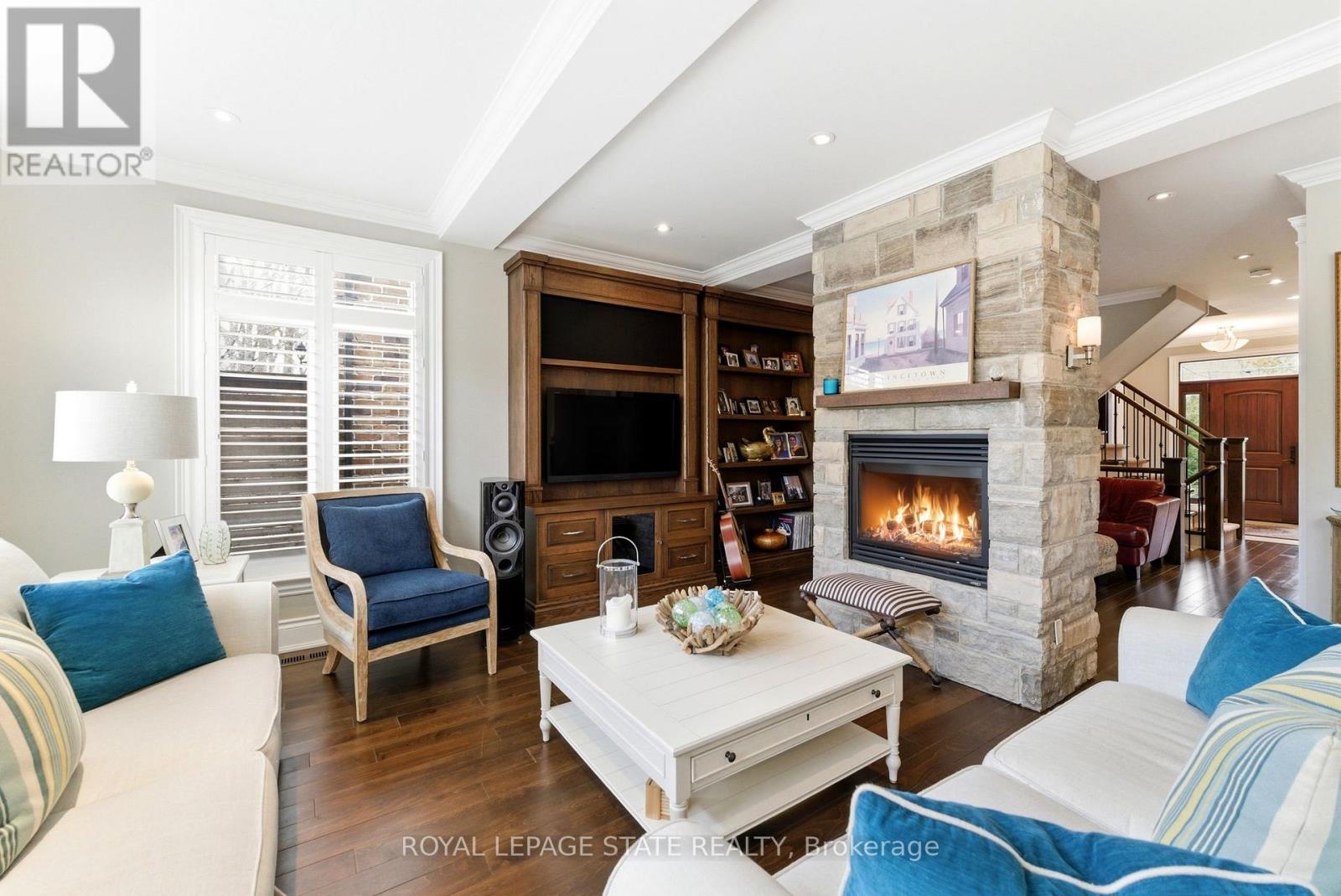 67 Alma Street, Hamilton, Ontario  L9H 2E3 - Photo 9 - X12901020