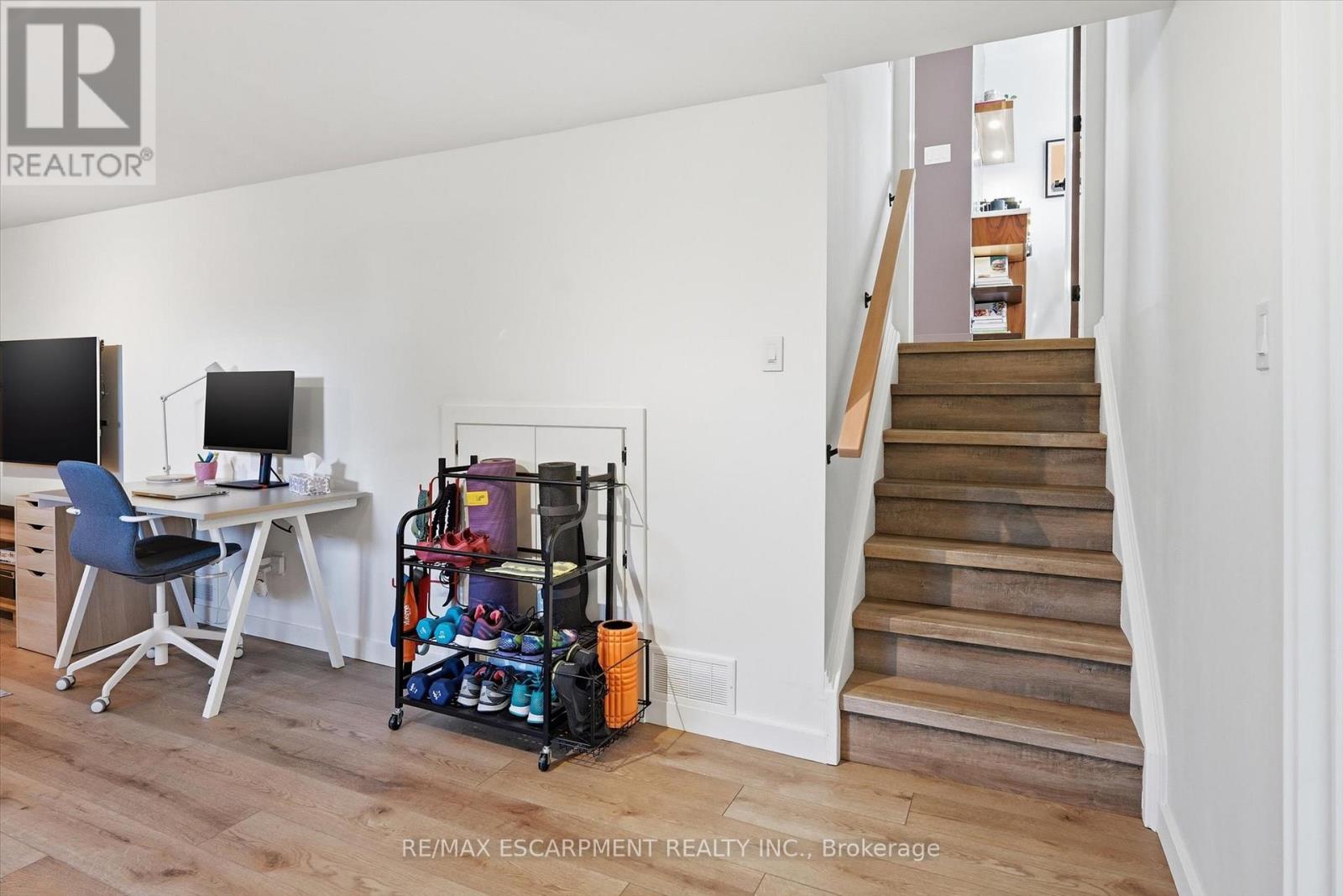 11 Sandlyn Court, Hamilton, Ontario  L8H 2R4 - Photo 31 - X12901040