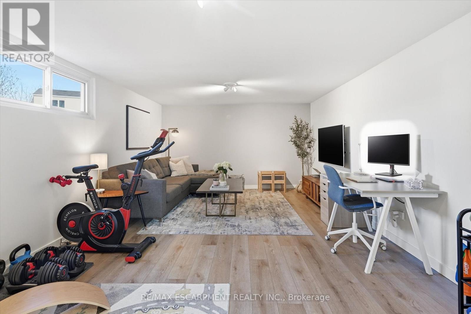 11 Sandlyn Court, Hamilton, Ontario  L8H 2R4 - Photo 33 - X12901040