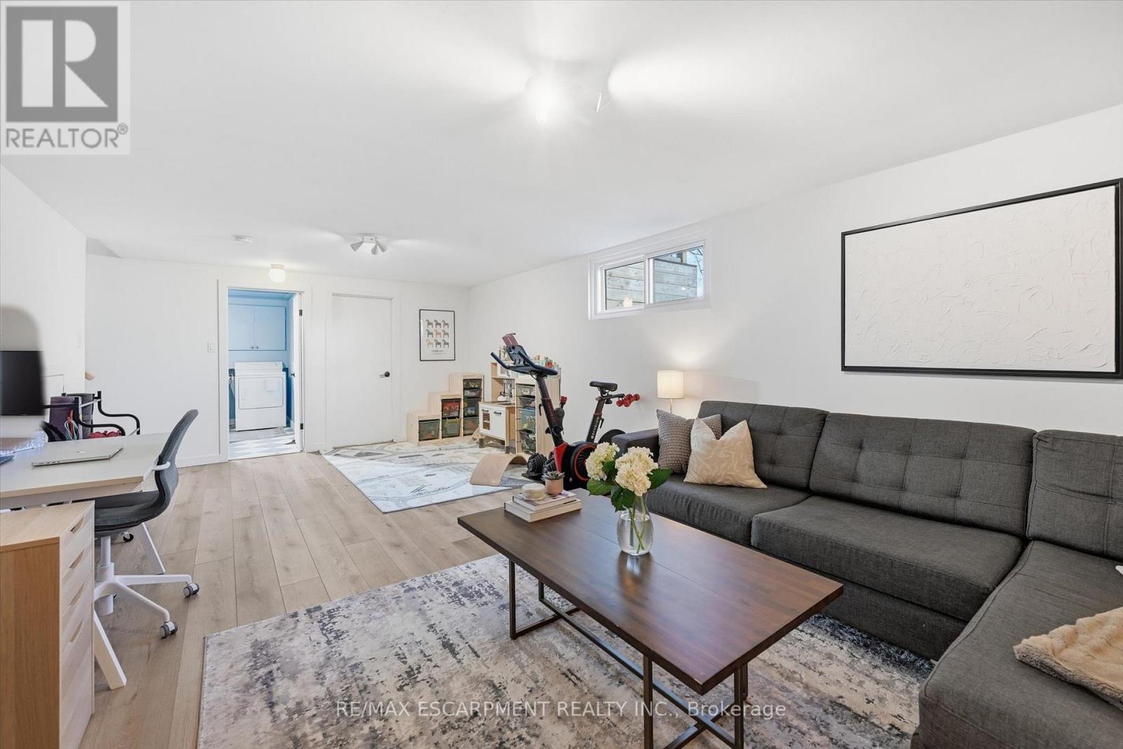 11 Sandlyn Court, Hamilton, Ontario  L8H 2R4 - Photo 34 - X12901040