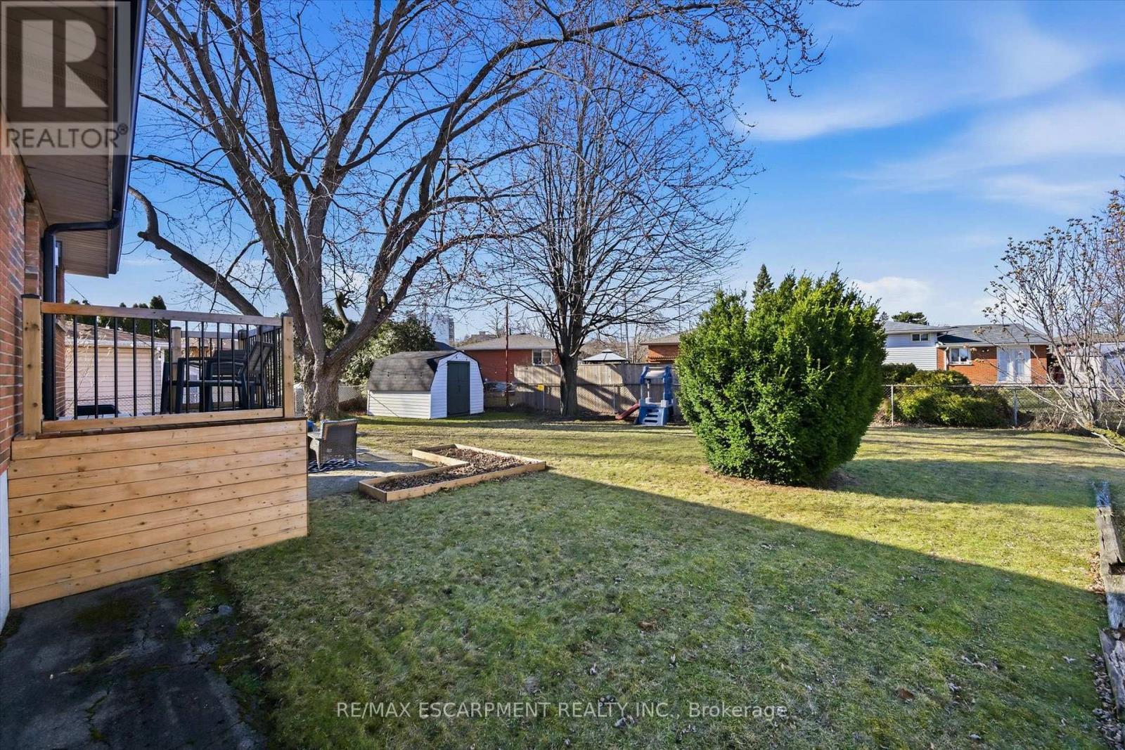 11 Sandlyn Court, Hamilton, Ontario  L8H 2R4 - Photo 38 - X12901040