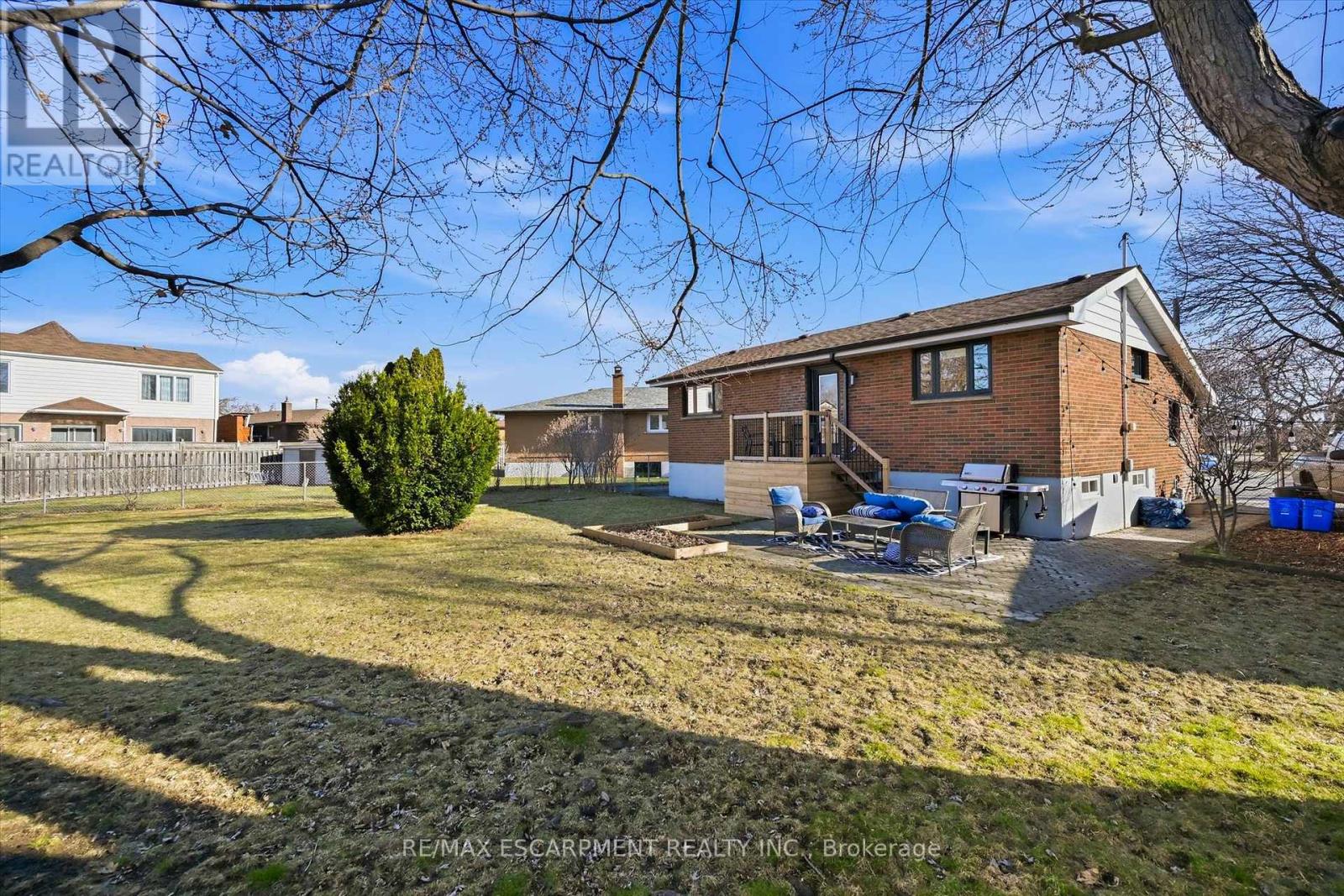 11 Sandlyn Court, Hamilton, Ontario  L8H 2R4 - Photo 42 - X12901040
